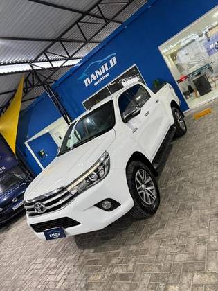 TOYOTA HILUX 2.8 SRX 4X4 CD 16V DIESEL 4P AUTOMÁTICO TOYOTA HILUX 2.8 SRX 4X4 CD 16V DIESEL 4P AUTOMÁTICO